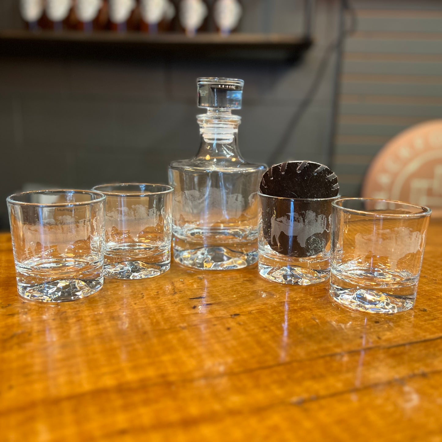 Mike Bison Decanter Set